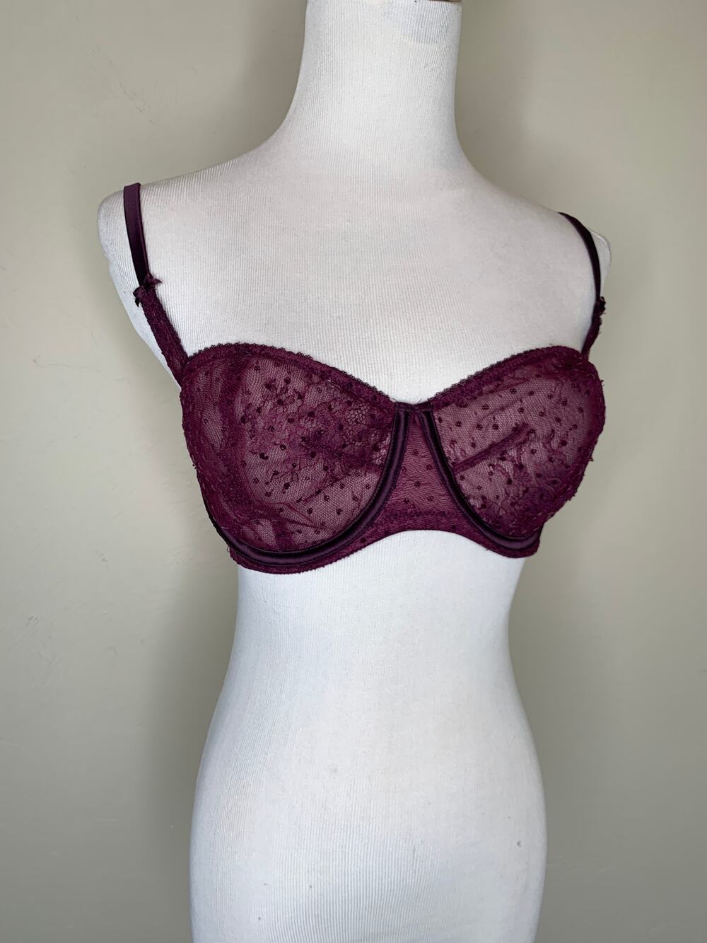 Victoria’s Secret Dream Angels Unlined Burgundy Lace Underwire Bra 34DD